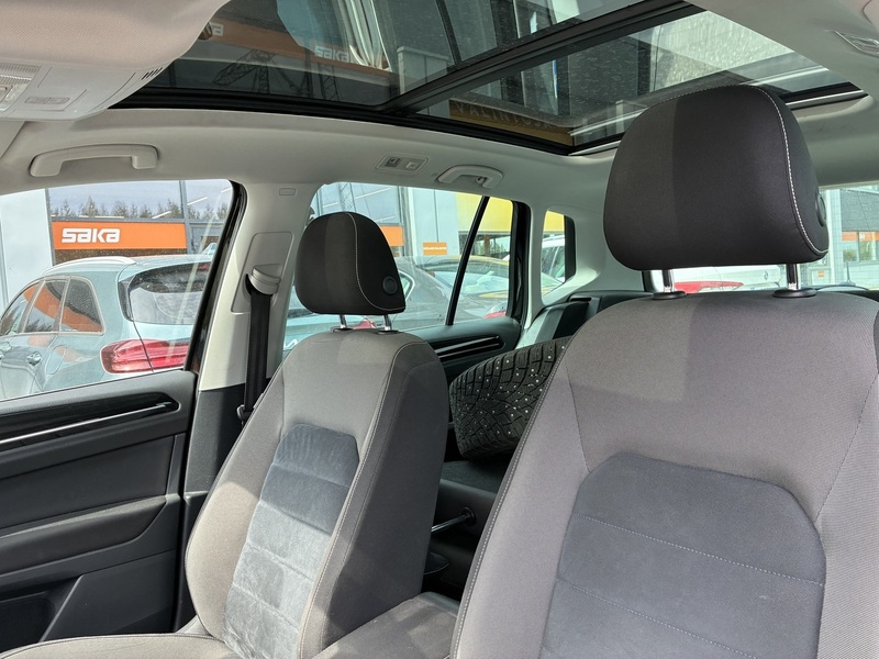 Volkswagen Golf Sportsvan vaihtoauto