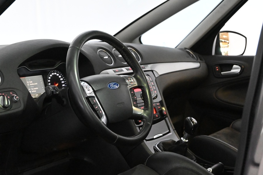 Ford S-MAX vaihtoauto