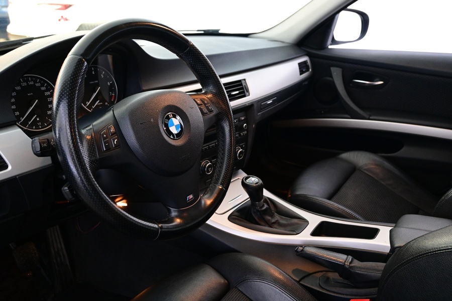 BMW 320 vaihtoauto