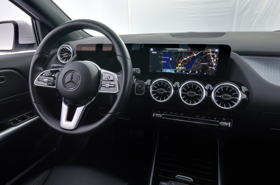 Mercedes-Benz EQA vaihtoauto