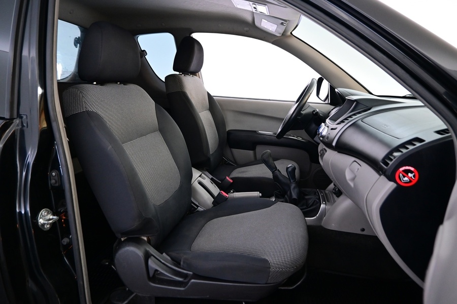 Mitsubishi L200 vaihtoauto