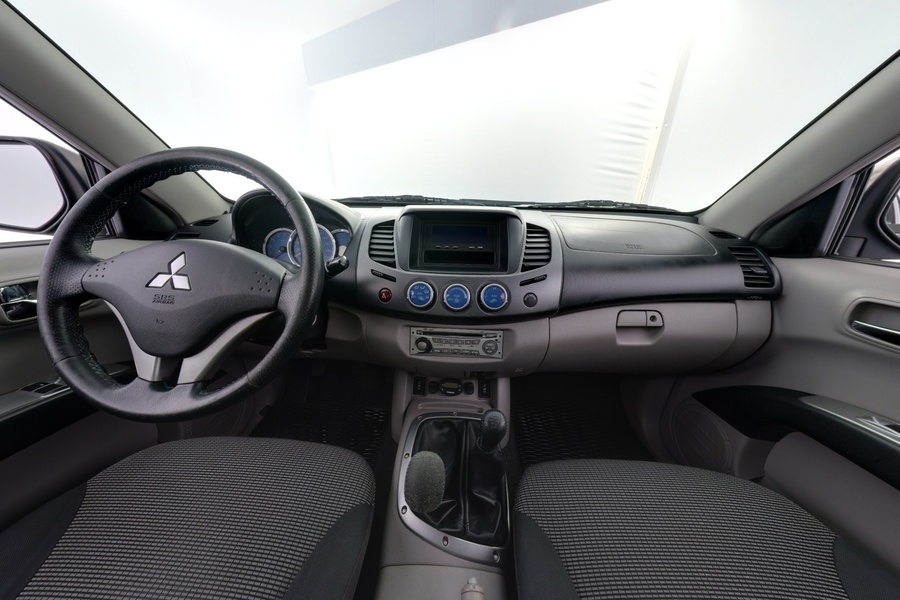 Mitsubishi L200 vaihtoauto