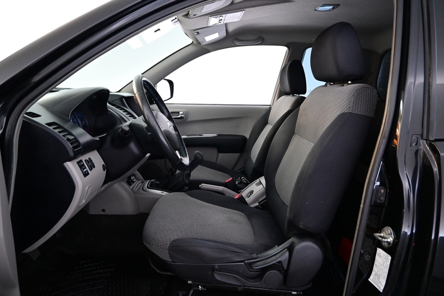 Mitsubishi L200 vaihtoauto