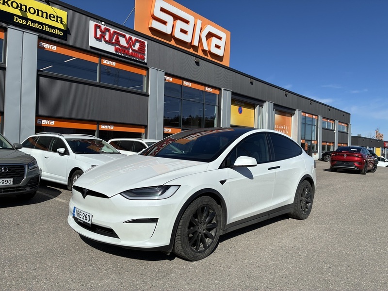 Tesla Model X vaihtoauto