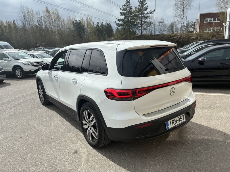 Mercedes-Benz EQB vaihtoauto