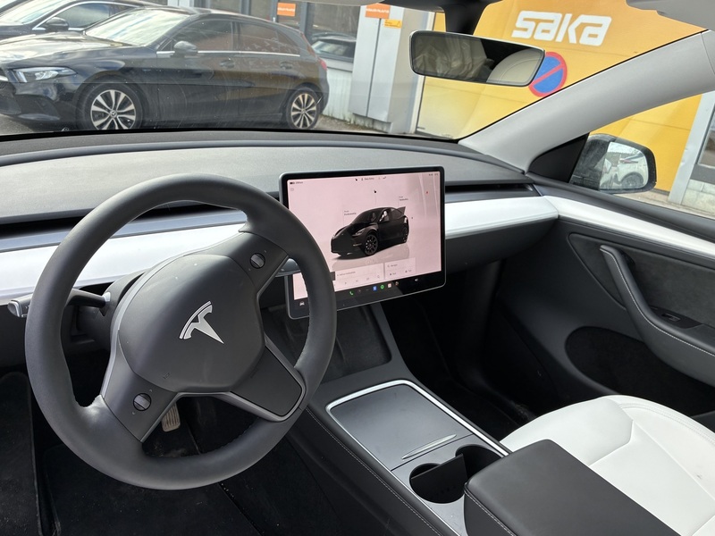 Tesla Model Y vaihtoauto