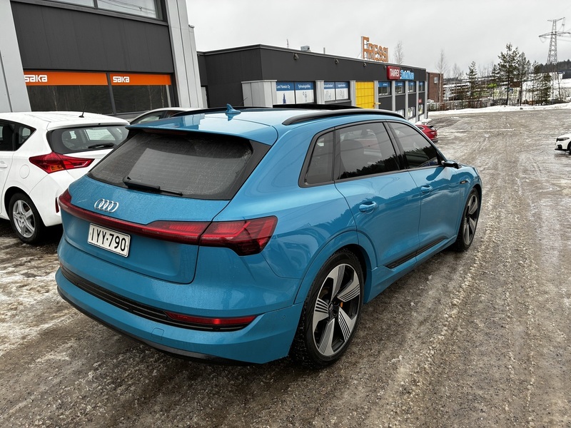 Audi e-tron vaihtoauto