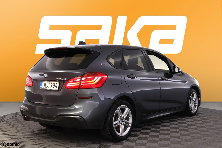 BMW 225 vaihtoauto