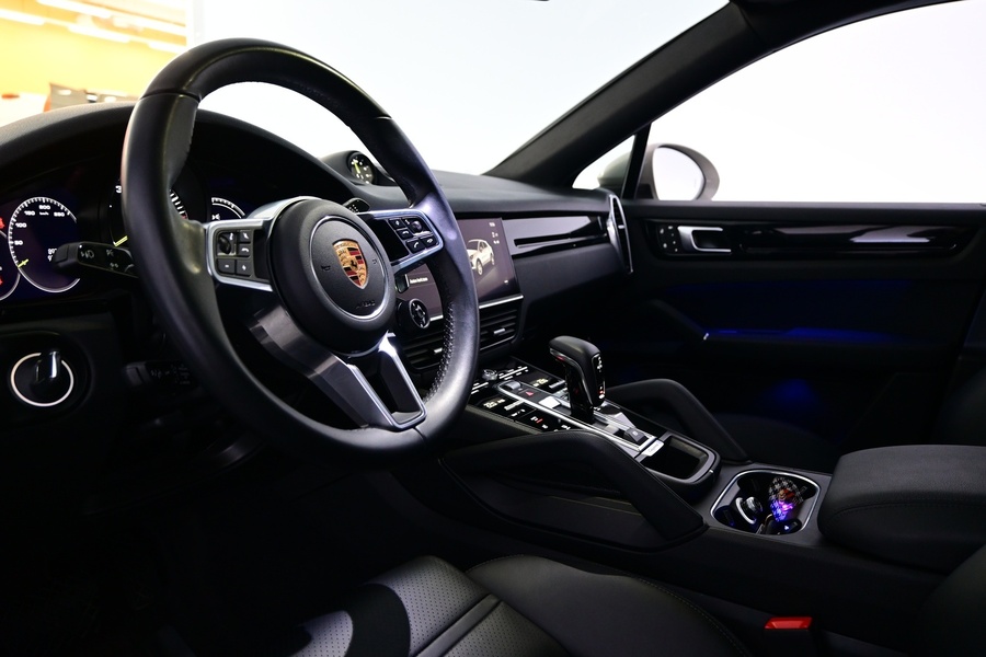 Porsche Cayenne vaihtoauto