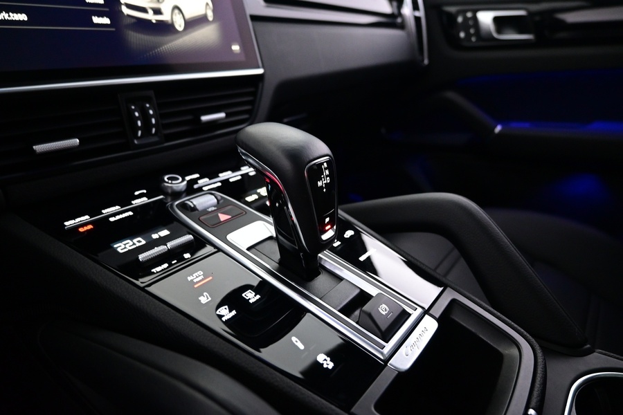 Porsche Cayenne vaihtoauto