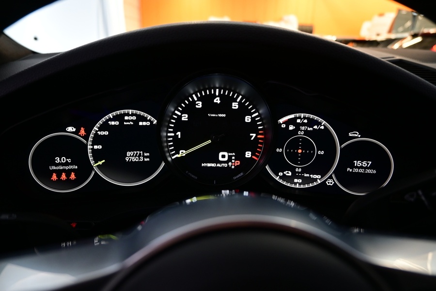 Porsche Cayenne vaihtoauto