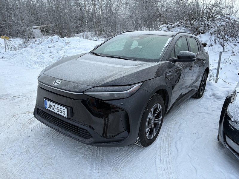 Toyota bZ4X vaihtoauto