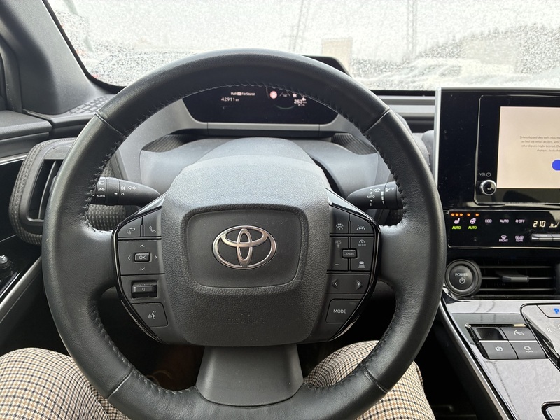 Toyota bZ4X vaihtoauto