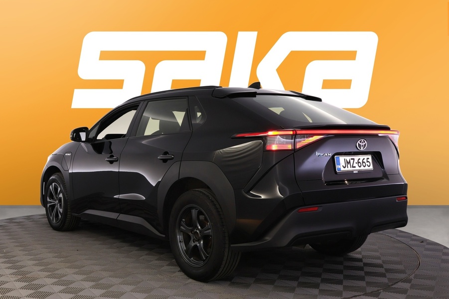 Toyota bZ4X vaihtoauto