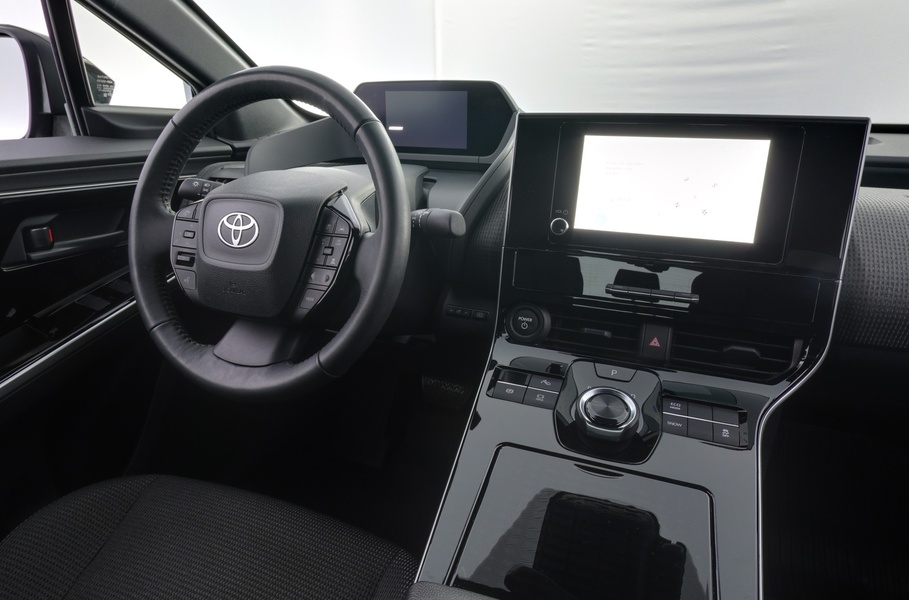 Toyota bZ4X vaihtoauto