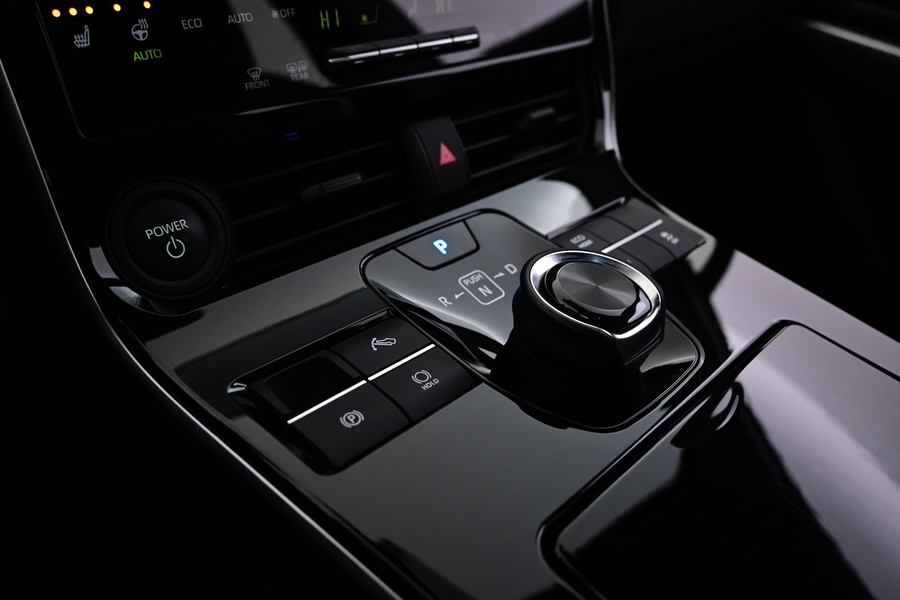 Toyota bZ4X vaihtoauto