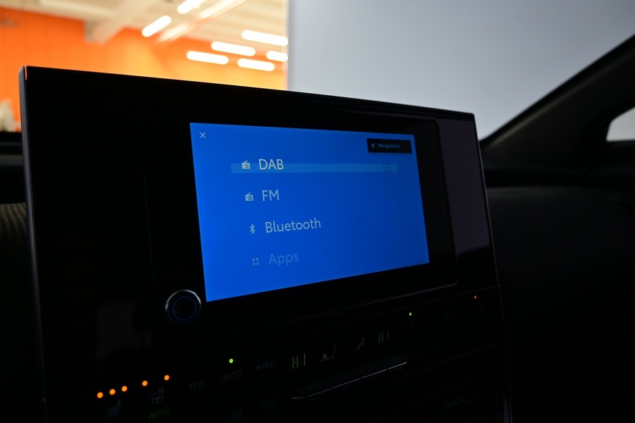 Toyota bZ4X vaihtoauto