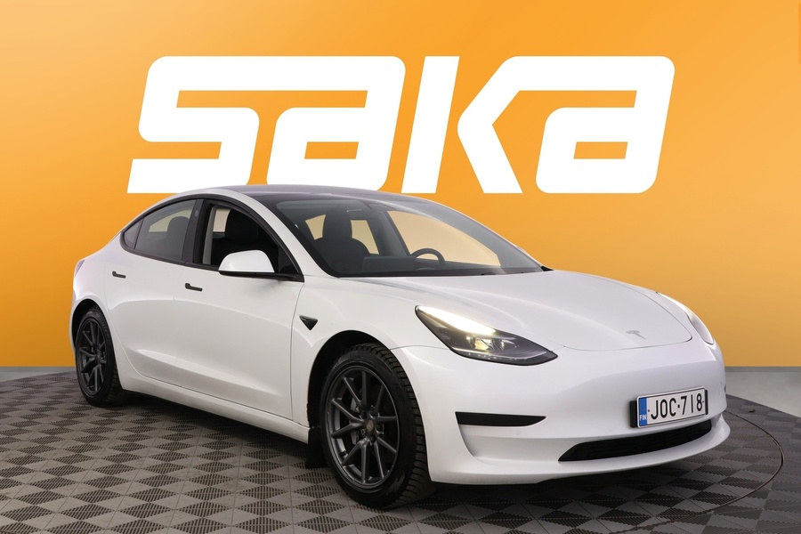 Tesla Model 3 vaihtoauto