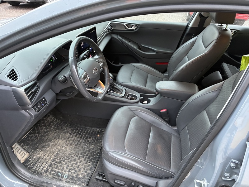 Hyundai IONIQ plug-in vaihtoauto