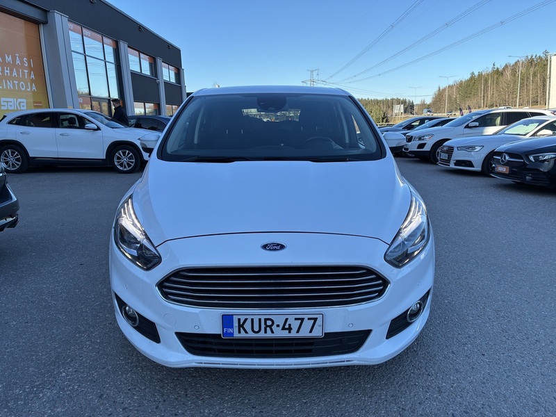 Ford S-MAX vaihtoauto