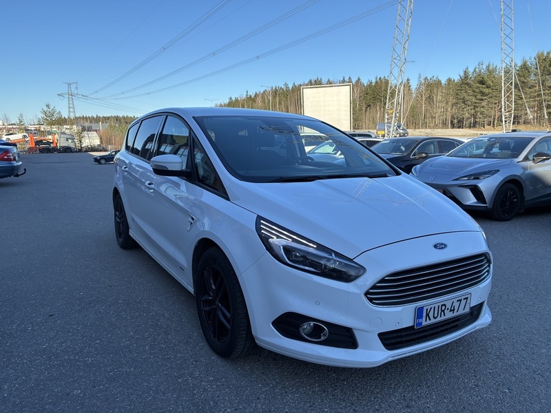 Ford S-MAX vaihtoauto