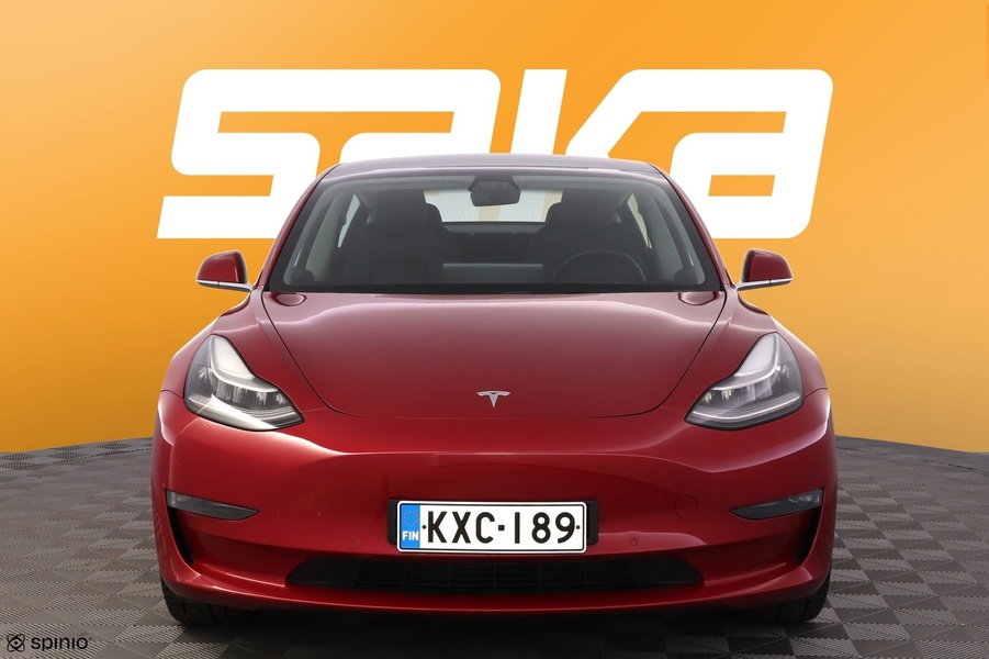 Tesla Model 3 vaihtoauto