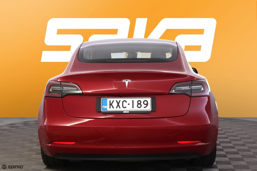 Tesla Model 3 vaihtoauto
