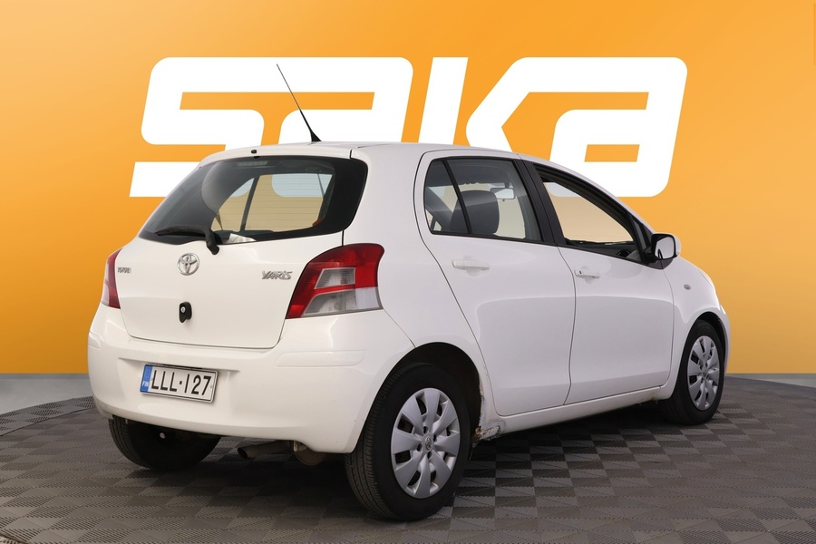 Toyota Yaris vaihtoauto