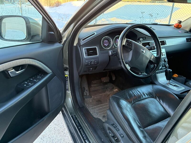 Volvo XC70 vaihtoauto