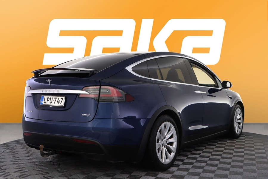 Tesla Model X vaihtoauto