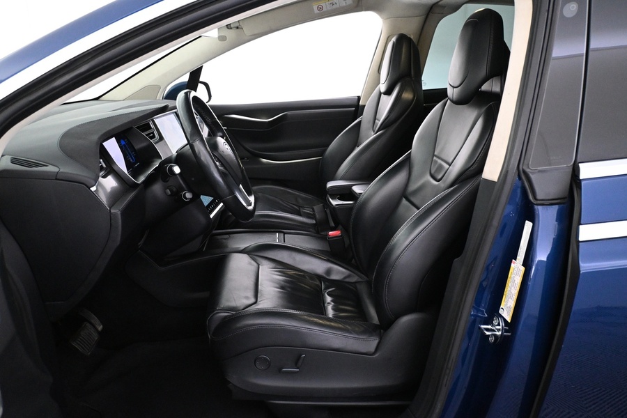 Tesla Model X vaihtoauto