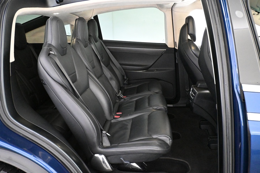 Tesla Model X vaihtoauto