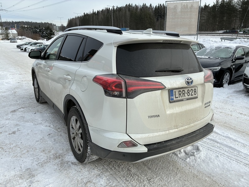 Toyota RAV4 vaihtoauto