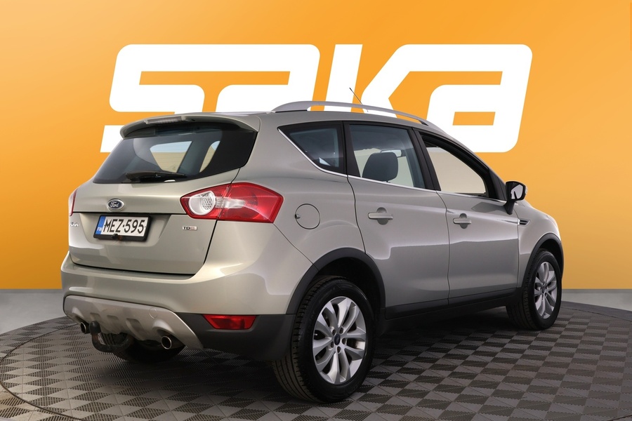 Ford Kuga vaihtoauto