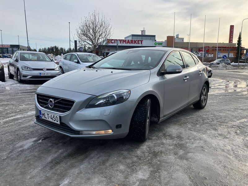 Volvo V40 vaihtoauto