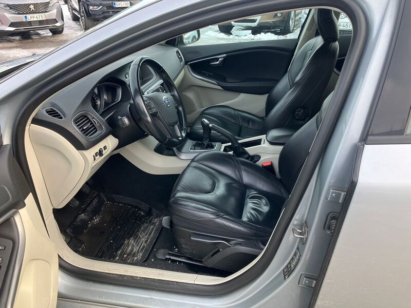 Volvo V40 vaihtoauto