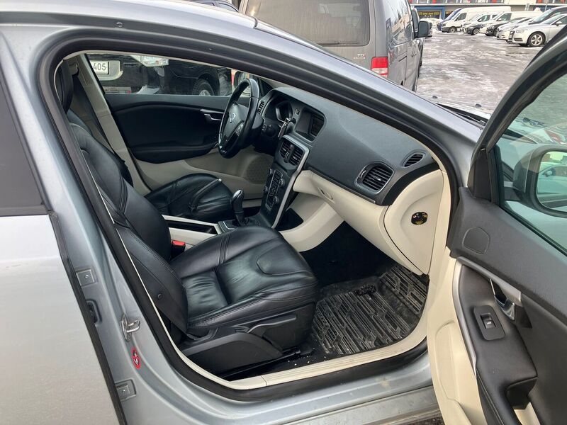 Volvo V40 vaihtoauto