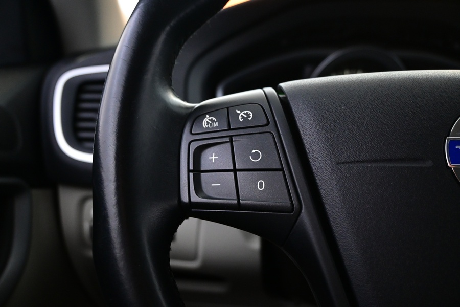 Volvo V40 vaihtoauto