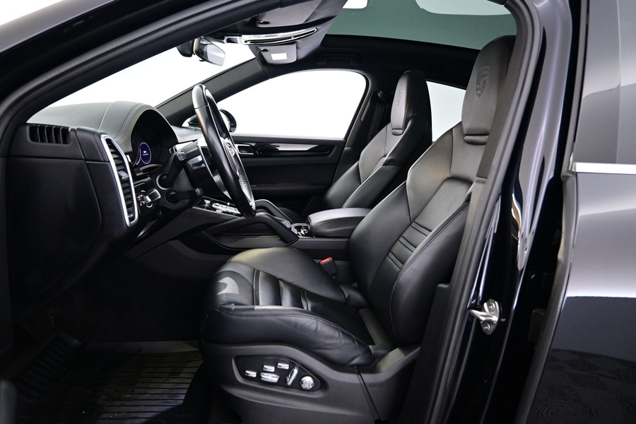 Porsche Cayenne vaihtoauto