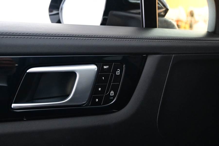 Porsche Cayenne vaihtoauto