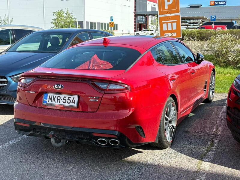 Kia Stinger vaihtoauto