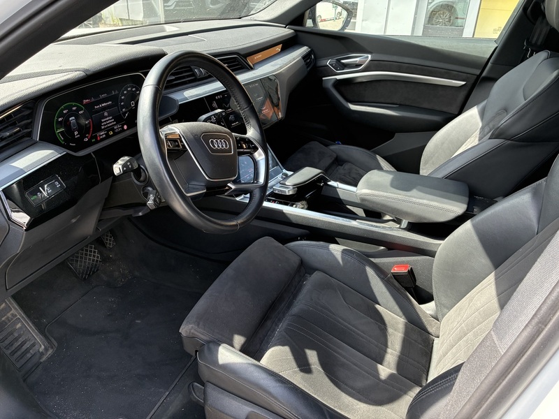 Audi e-tron vaihtoauto