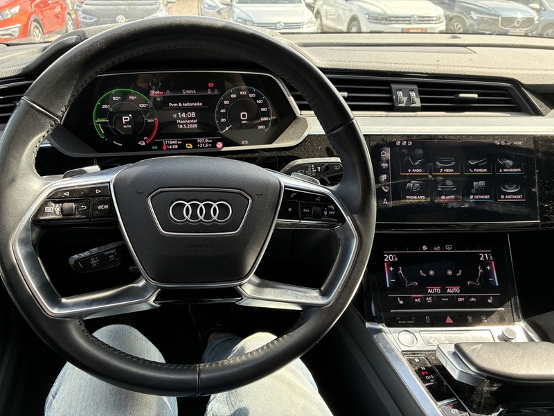 Audi e-tron vaihtoauto