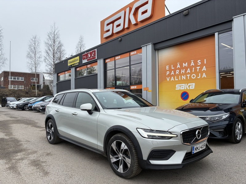 Volvo V60 Cross Country vaihtoauto