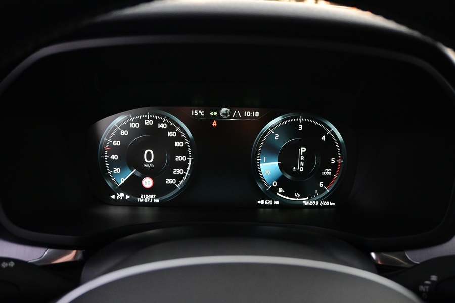 Volvo V60 Cross Country vaihtoauto