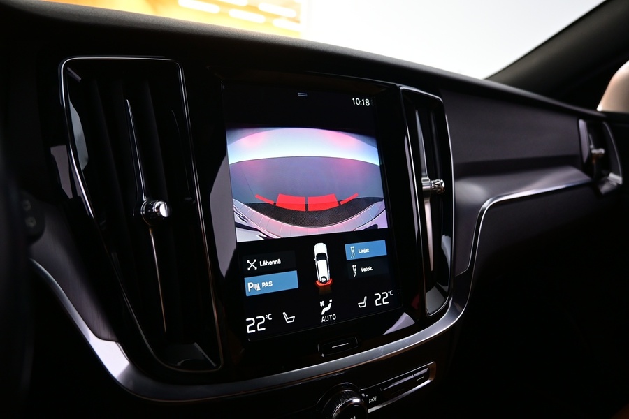 Volvo V60 Cross Country vaihtoauto