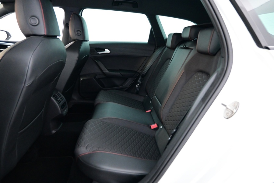 SEAT Leon Sportstourer vaihtoauto