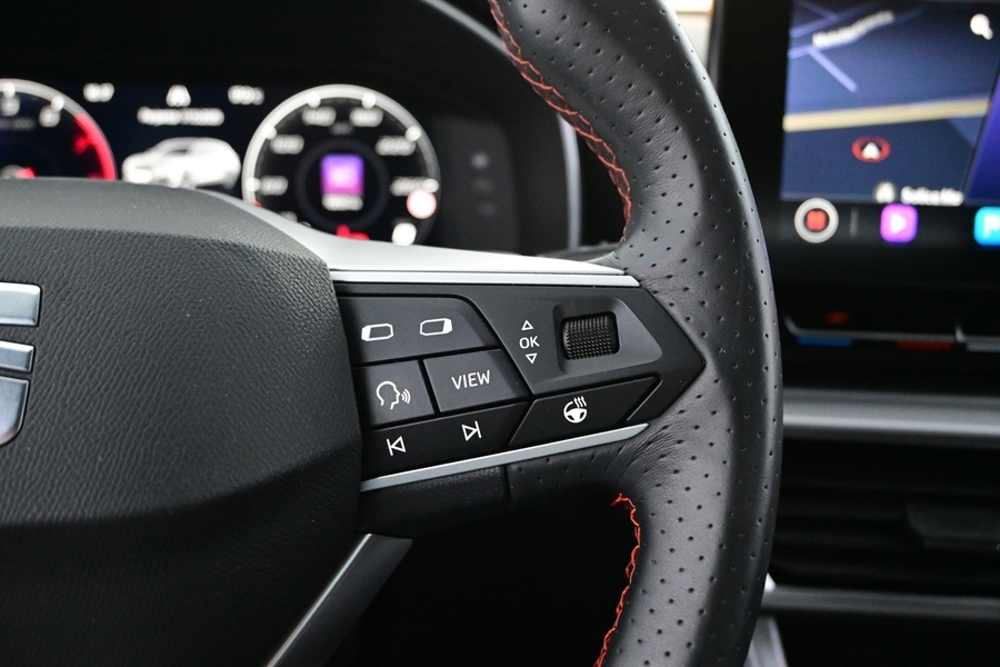 SEAT Leon Sportstourer vaihtoauto