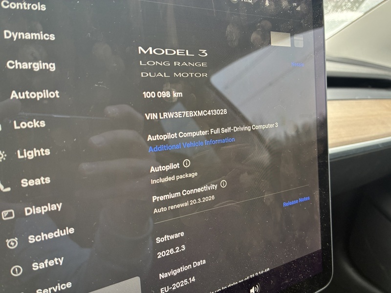 Tesla Model 3 vaihtoauto