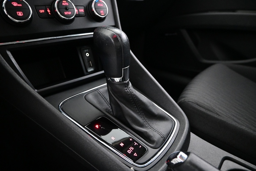 SEAT Leon vaihtoauto